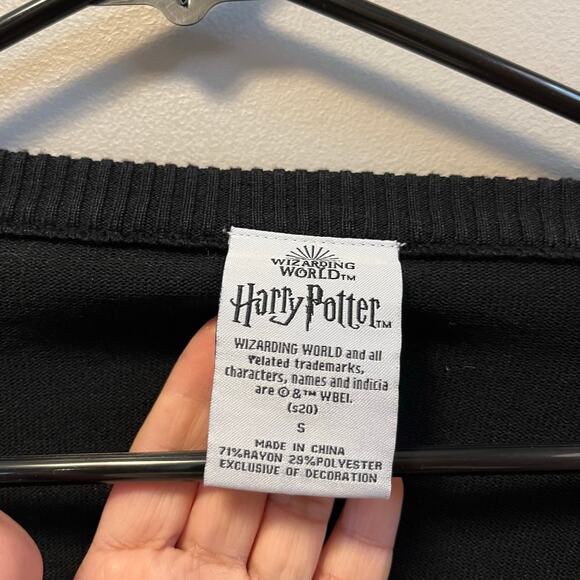 Wizarding World Harry Potter Long Sleeve Button Up Sweater Size S‎ Hufflepuff - Picture 4 of 4